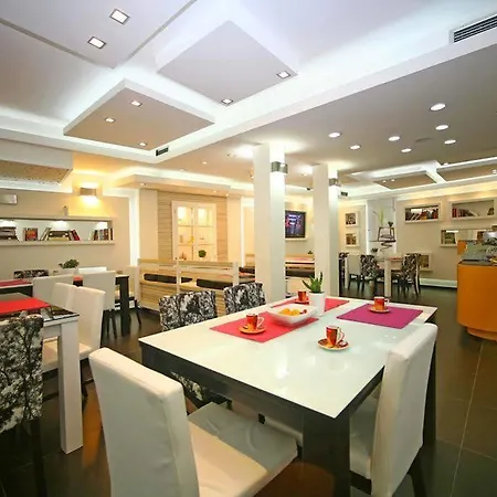 Boutique 36 מלון